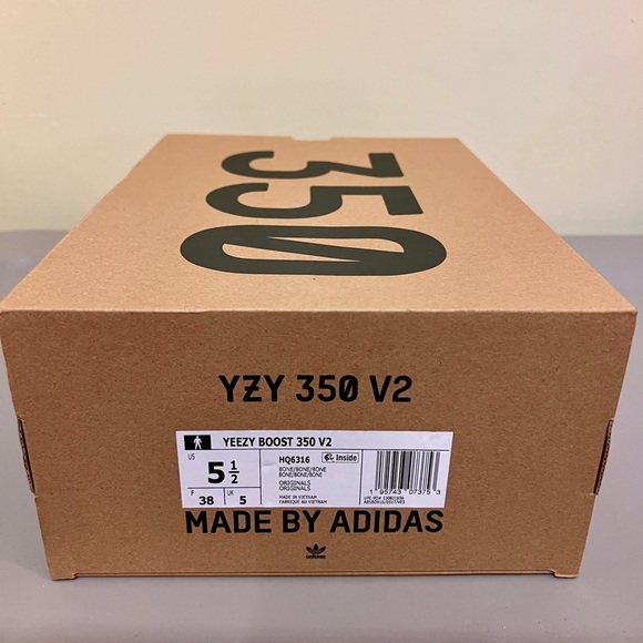 Yeezy Boost 350 V2 - Picture 4 of 10